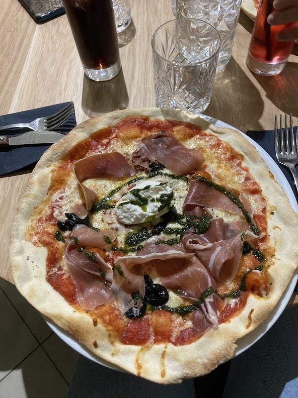 Restaurant LE VICTOR HUGO à Châteaubriant, France