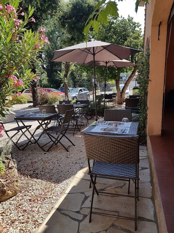 Restaurant Les 3 Bonheurs à Grasse, France