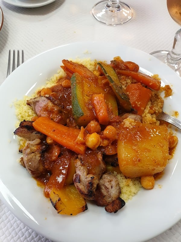 Restaurant Les 3 colonnes à Le Cannet, France