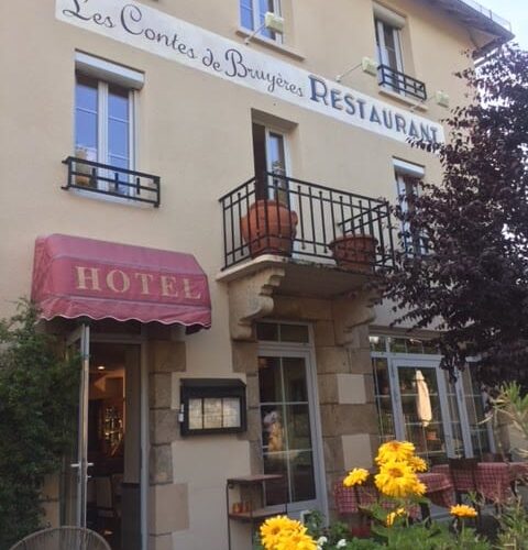 Restaurant Les Contes de Bruyères à Servières-le-Château, France