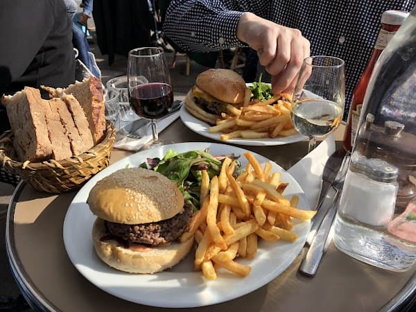 Restaurant Les Foudres à Paris, France