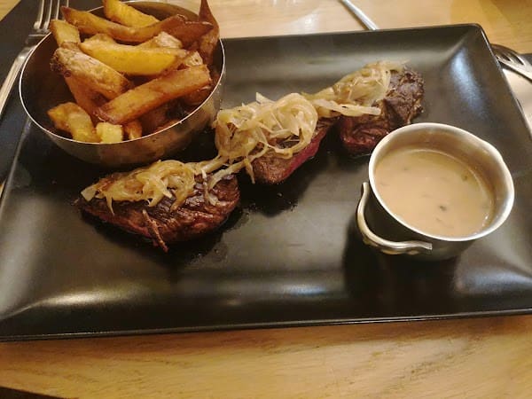 Restaurant LES GRANDS DUCS à Tours, France