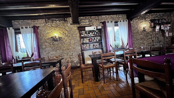 Restaurant Les Trois Chênes à Erbray, France