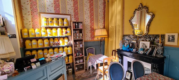 Restaurant Les Volets Roses à Bayeux, France