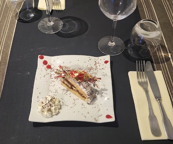 L’Escale Bleue – Restaurant de poissons frais local à Collioure, France