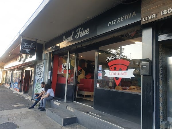 Restaurant Level Five à Bondy, France