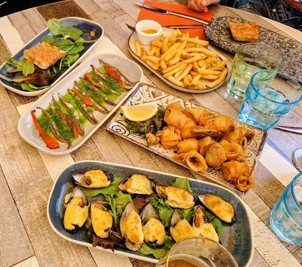 Restaurant L’Insolite Brasserie Glacier en bord de mer de Collioure à Collioure, France