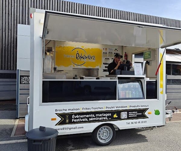 Restaurant L’Instant Ephémère Food Truck à Challans, France