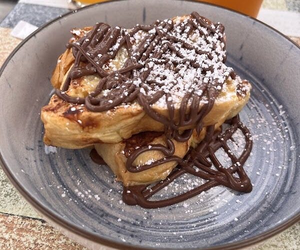 Restaurant L’Instant Gourmand Glacier-Crêperie-Salon de Thé à Six-Fours-les-Plages, France