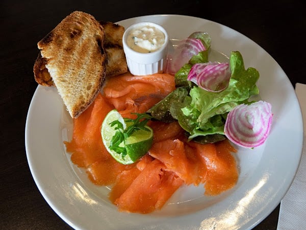 Restaurant L’instant à Poissy, France