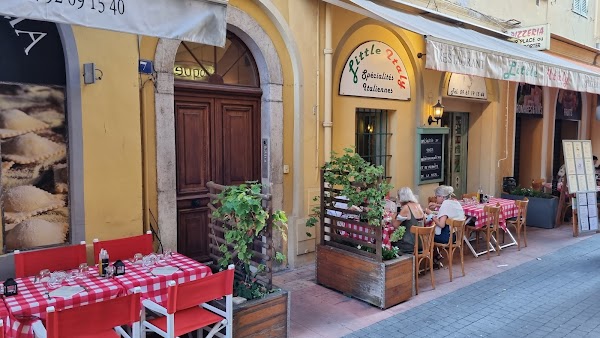 Little Italy Restaurant à Menton, France