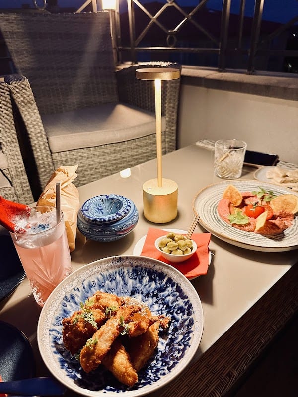 Restaurant L’Ôstral Rooftop à Antibes, France