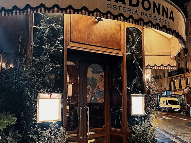 Restaurant Madonna à Paris, France