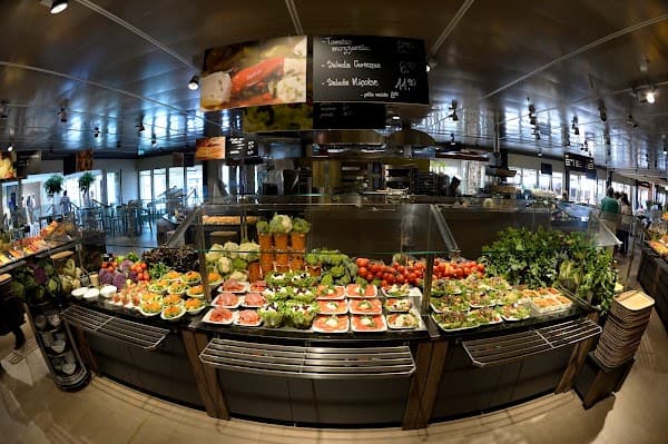 Manora Restaurant Monthey à Monthey, Suisse