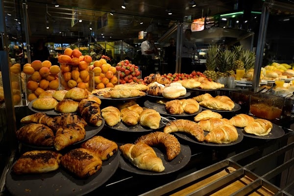 Manora Restaurant Monthey à Monthey, Suisse