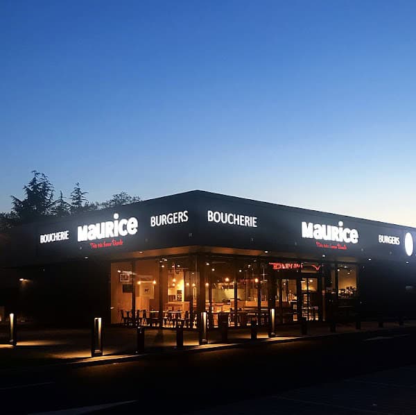 Maurice – Restaurant à Burgers & Boucherie-charcuterie libre-service à Augny, France