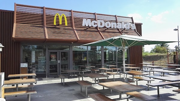 Restaurant McDonald’s à Juvignac, France