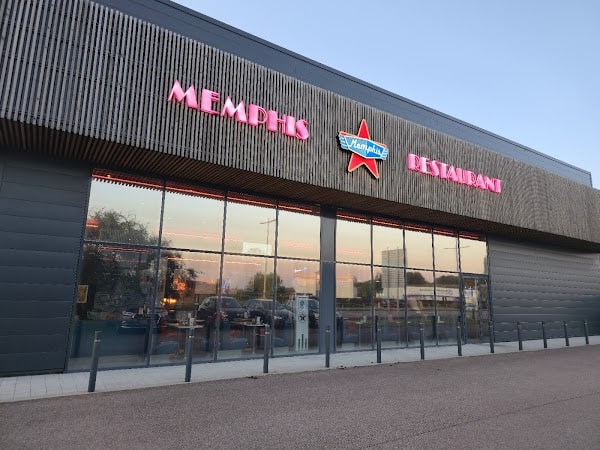 Memphis – Restaurant Diner à Le Vieil-Évreux, France
