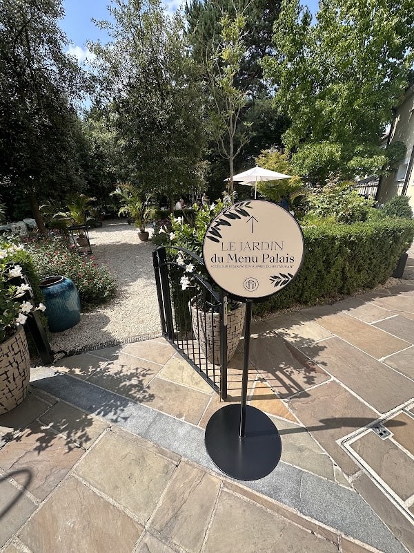 Restaurant Menu Palais à Serris, France