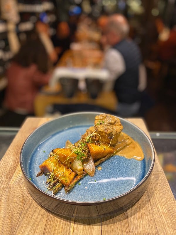 Restaurant Midi Minuit à Angoulême, France