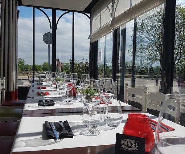 Monsieur Marcel restaurant grill Ancenis à Ancenis-Saint-Géréon, France