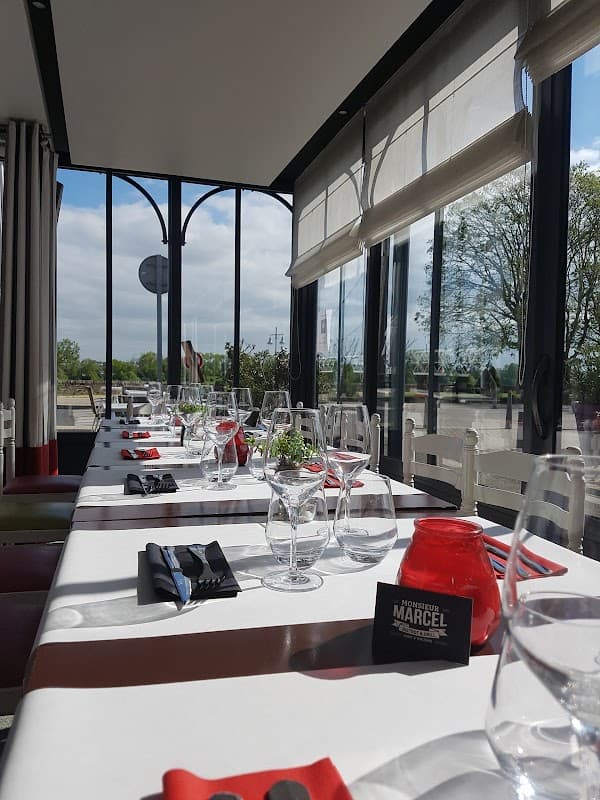 Monsieur Marcel restaurant grill Ancenis à Ancenis-Saint-Géréon, France