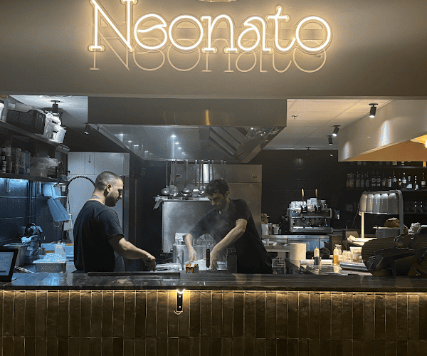 Restaurant Neonato à Paris, France