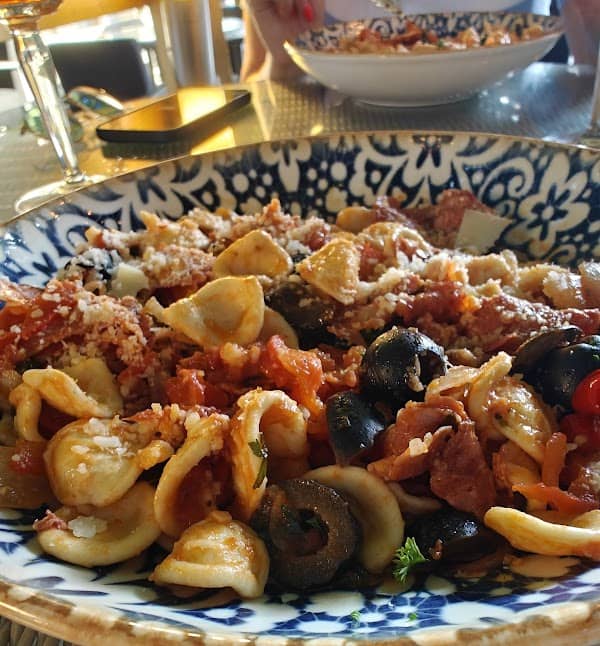 Restaurant Niz Art Piazza à Rambrouch, Luxembourg