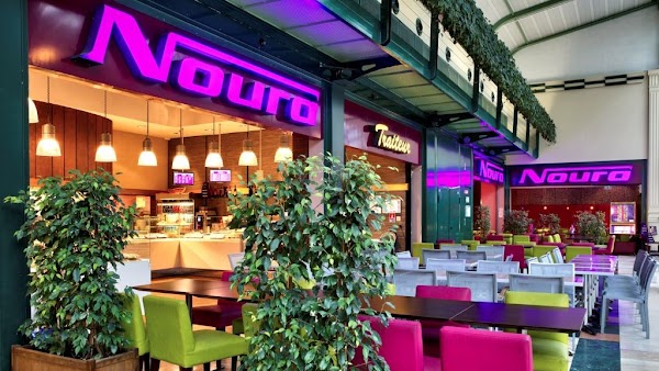 Restaurant Noura Val d’Europe à Serris, France