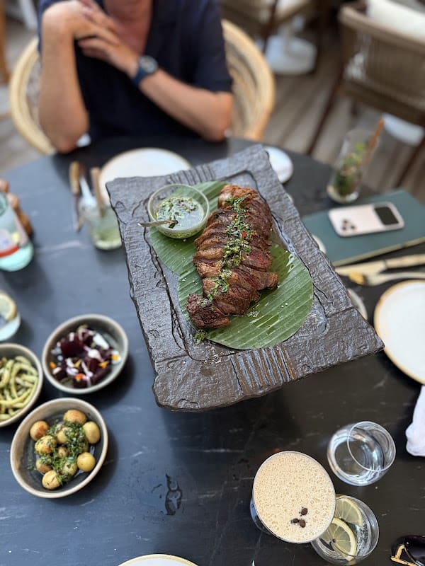 Restaurant NÜSA Saint-Tropez à Saint-Tropez, France