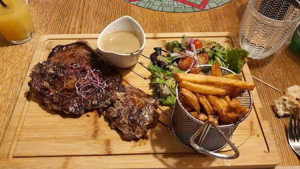 Restaurant Ô-VA-NA à Torreilles, France