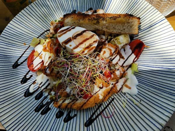 Restaurant Ô-VA-NA à Torreilles, France