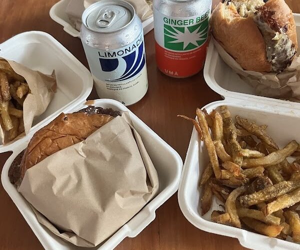 Restaurant Omi corner à Fréjus, France