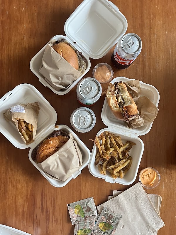 Restaurant Omi corner à Fréjus, France