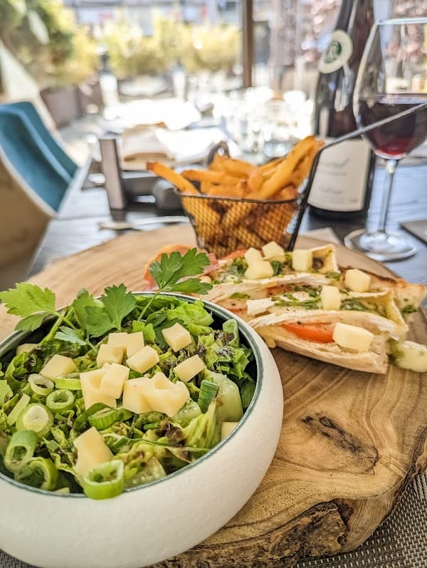 Restaurant O’PETIT PAVÉ à Serris, France