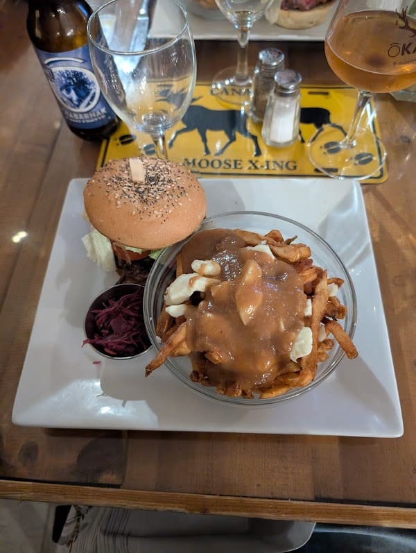 Restaurant O’ptit Quebec Music Cafe à Pessac, France