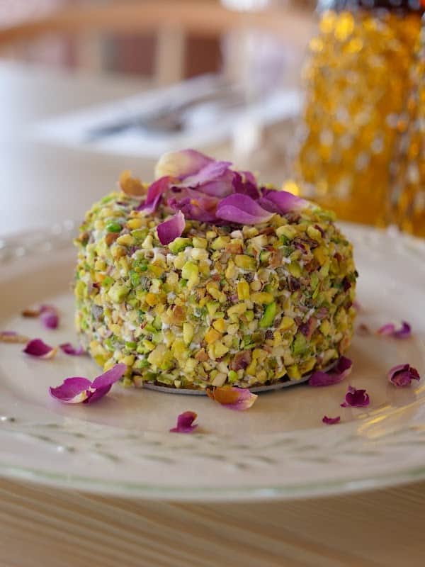 Restaurant O’zeit à Noisy-le-Grand, France