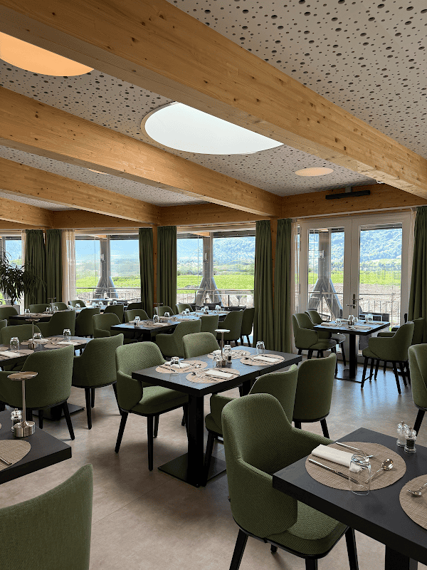 Panorama Restaurant à Collombey-Muraz, Suisse