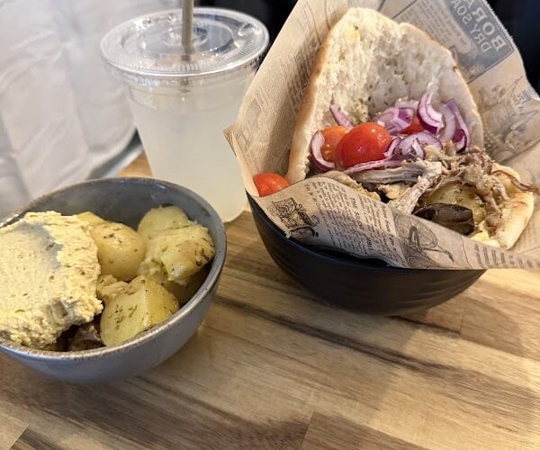 PITA, Restaurant de cuisine grecque et méditerranéenne – Grands Boulevards à Paris, France