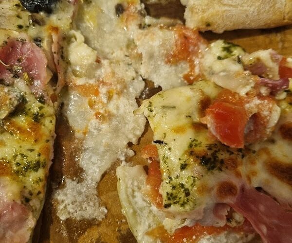 Restaurant Pizza Chez Diii à Trets, France