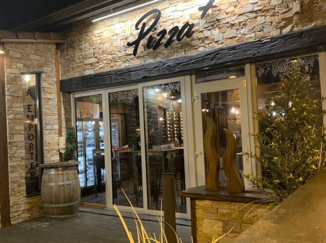 Restaurant Pizza plus à Val de Briey, France