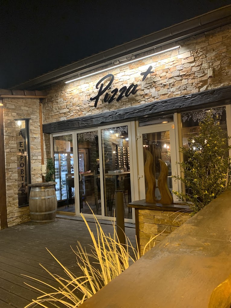 Restaurant Pizza plus à Val de Briey, France