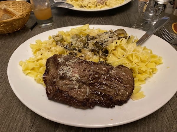 Restaurant PIZZERIA LE VISCONTI MANO à Pessac, France