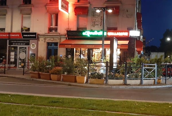 Pizzeria restaurant Mirabella à Saint-Denis, France