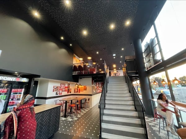 Restaurant POINT B Bondy à Bondy, France