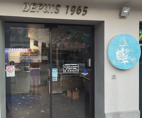 Restaurant Poissonnerie de la Place , Bar à Huîtres à Le Pradet, France