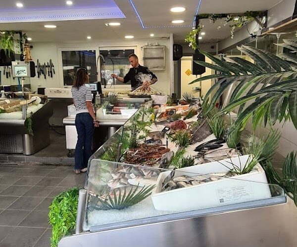 Restaurant Poissonnerie Montauroux/ Fayence/ adrets / seillans / Callian / Tourettes à Montauroux, France