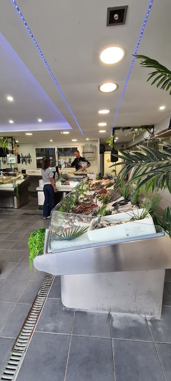 Restaurant Poissonnerie Montauroux/ Fayence/ adrets / seillans / Callian / Tourettes à Montauroux, France