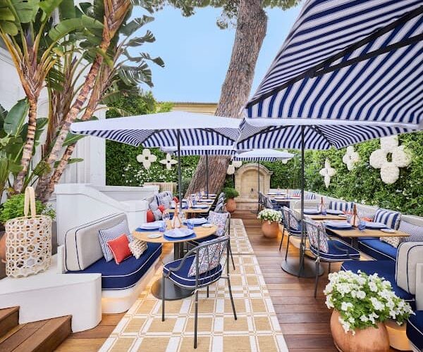 Restaurant Arnaud Donckele & Maxime Frédéric at Louis Vuitton à Saint-Tropez, France