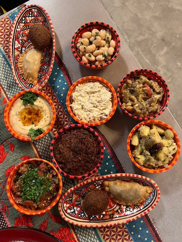 Restaurant AYKI Libanais Arménien à Trets, France